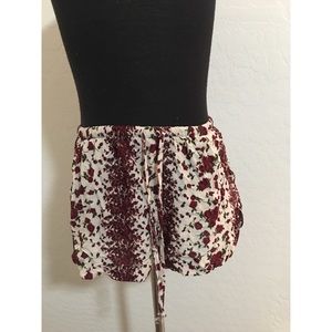 Brandy Melville floral shorts